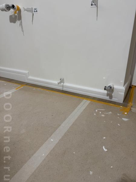 Потом пришла дизайнер и попросила сделать как в этой комнате. Ну я не смог отказать. За одно и хотел проверить клей на который клеил.